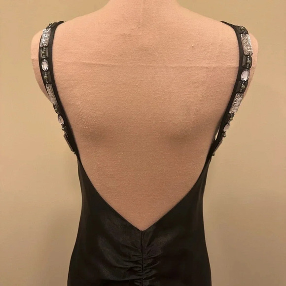 Allen Schwartz Privé Black Satin Low Back Beaded Strap Formal Gown Size 4 - Picture 9 of 11